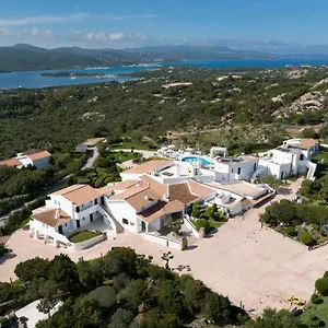 Sulia House Porto Rotondo, Curio Collection By Hilton Italien