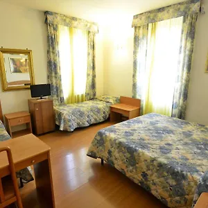 Otel Tirreno